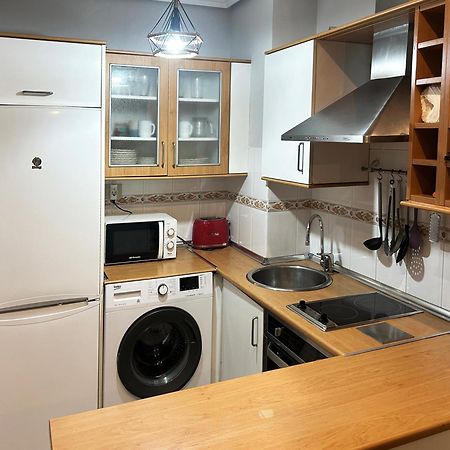 Apartamento Frente Al Guggenheim. Urbanizacion De Lujo En El Centro Билбао Екстериор снимка