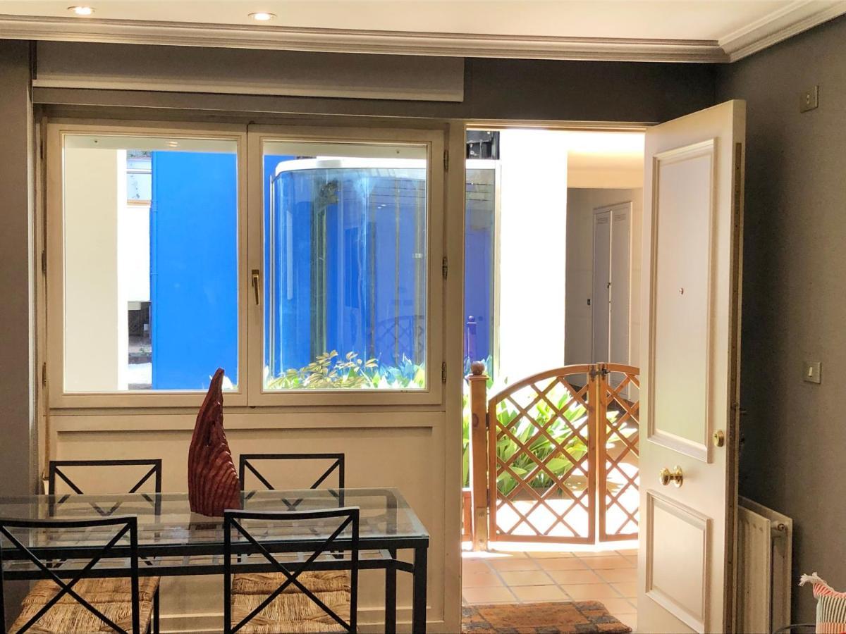 Apartamento Frente Al Guggenheim. Urbanizacion De Lujo En El Centro Билбао Екстериор снимка