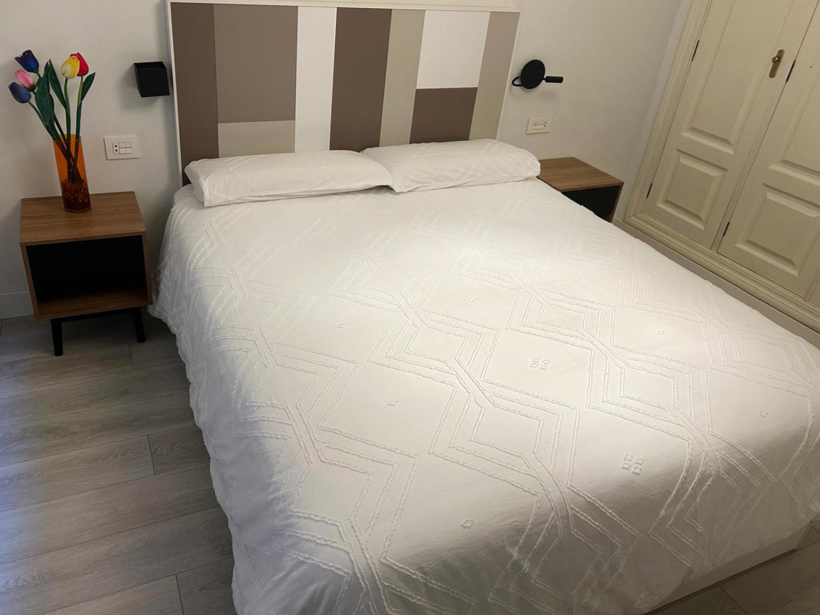 Apartamento Frente Al Guggenheim. Urbanizacion De Lujo En El Centro Билбао Екстериор снимка